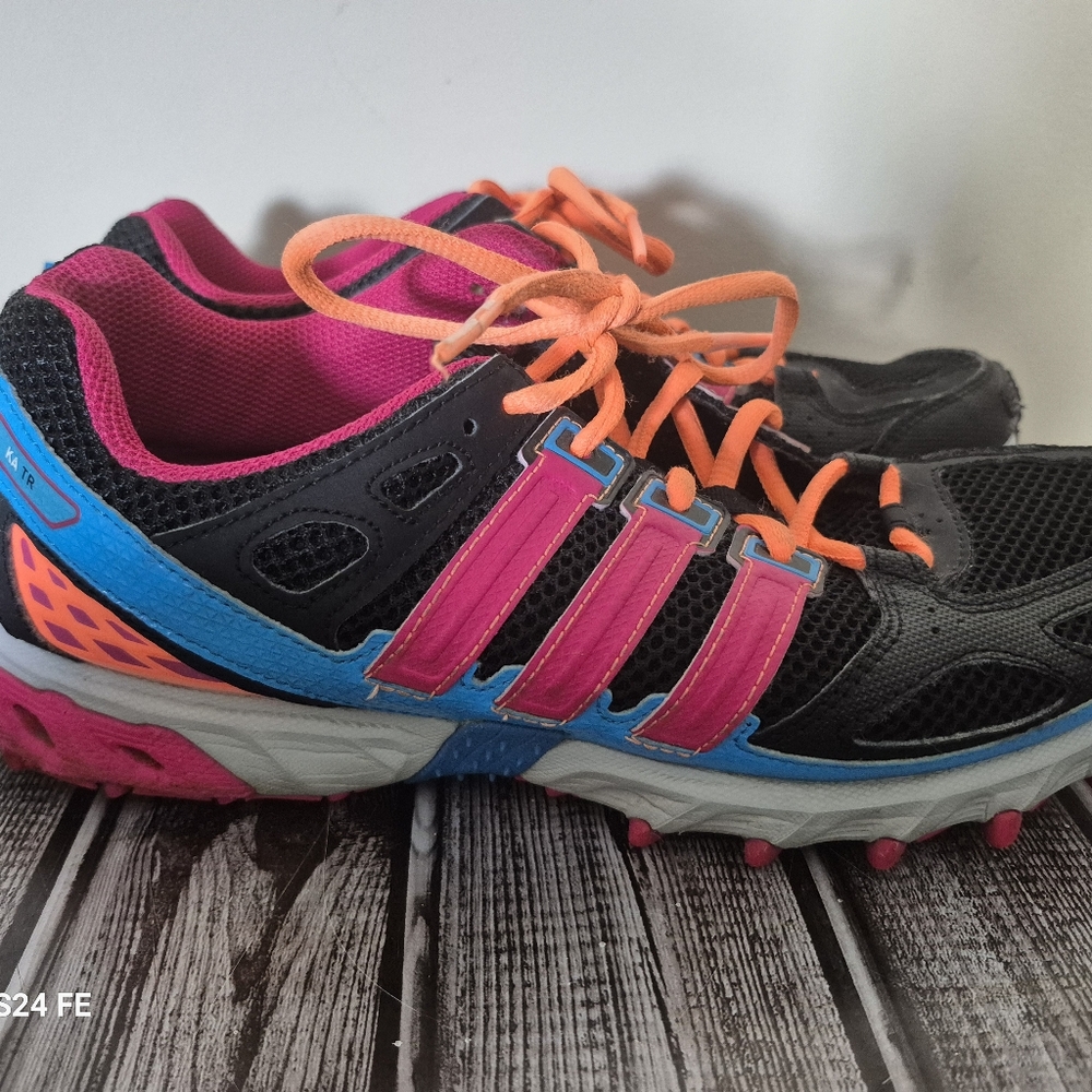 Adidas Kanadia KA TR Women Size 9. Trail Running Shoes Sneakers Trainers Hiking.
